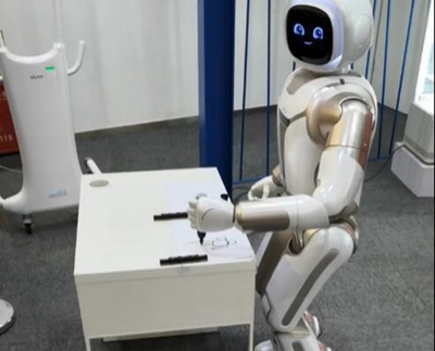 阳光课堂活动 智能机器人销售实践探索