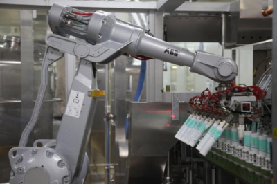 隆力奇 打造智能制造行业“顶流”智能机器人销售